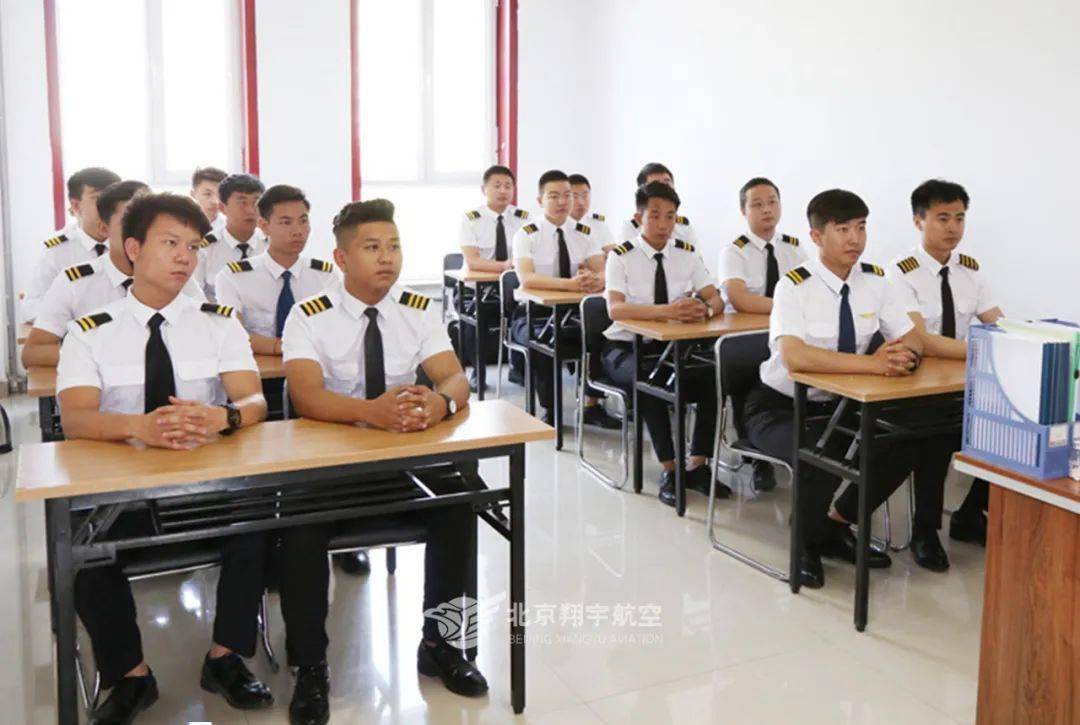 包含澳大利亚劲旅再胜，竞技之路挑战重重的词条